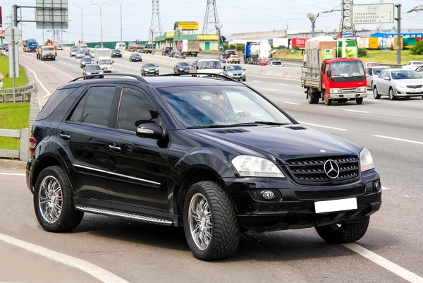 Black Mercedes Benz